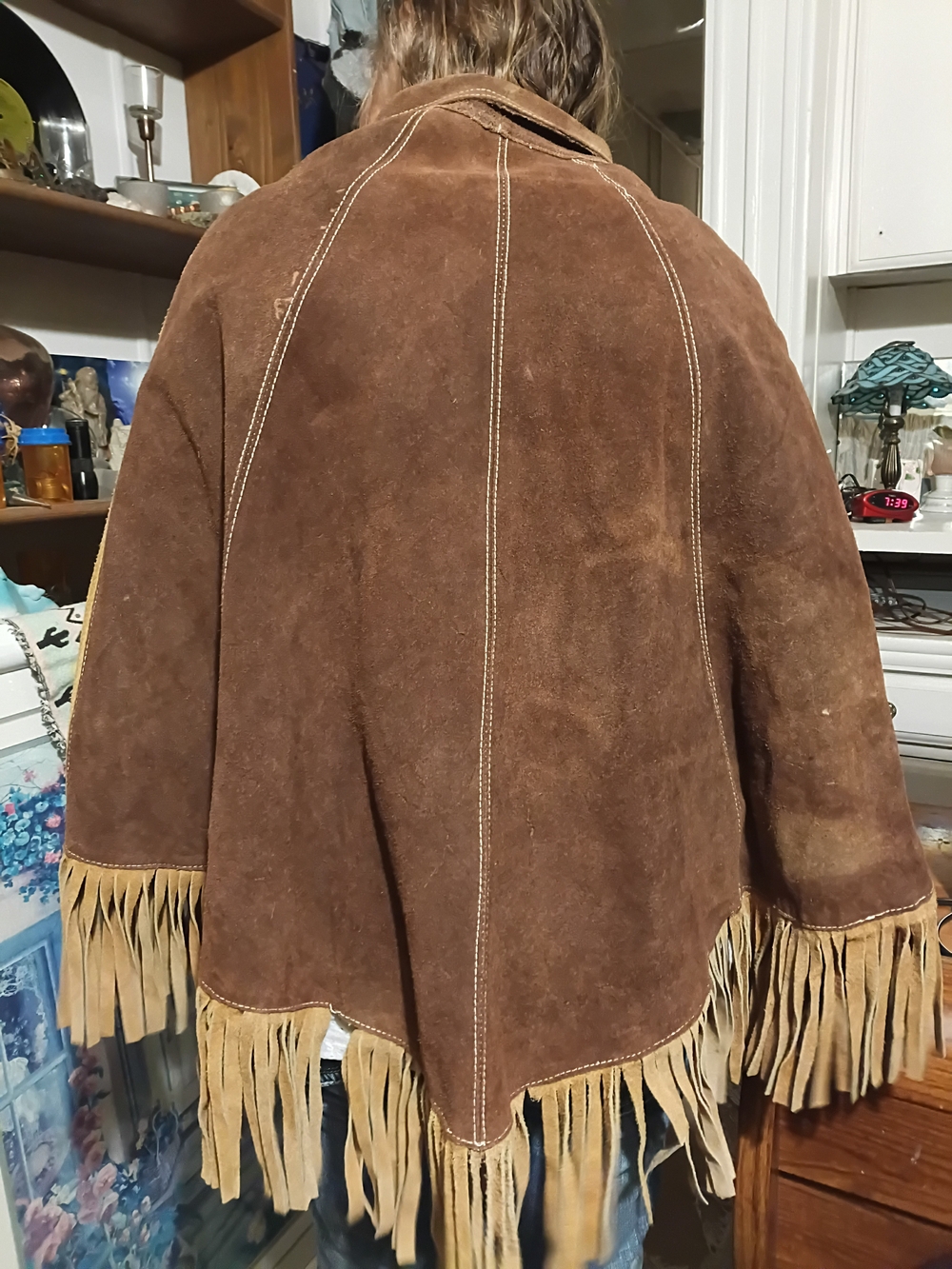 Vintage Brown & Tan Suede Fringe Poncho with Floral Appliqué - Picture 4 of 6